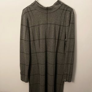 Ann Taylor Grey checked dress - Size M